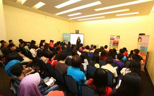 education-further-studies-fair-cm061216-004