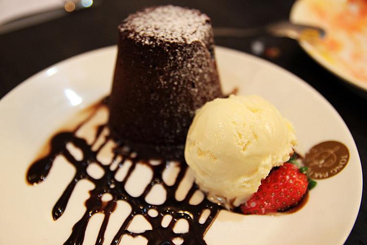 熔岩巧克力蛋糕3
