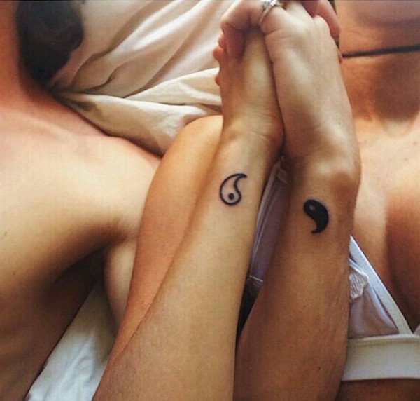 adaymag-couples-with-matching-tattoos-that-prove-true-love-is-permanent-04