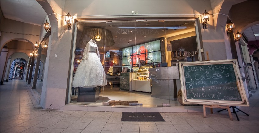 Valentino Bridal Cafe11
