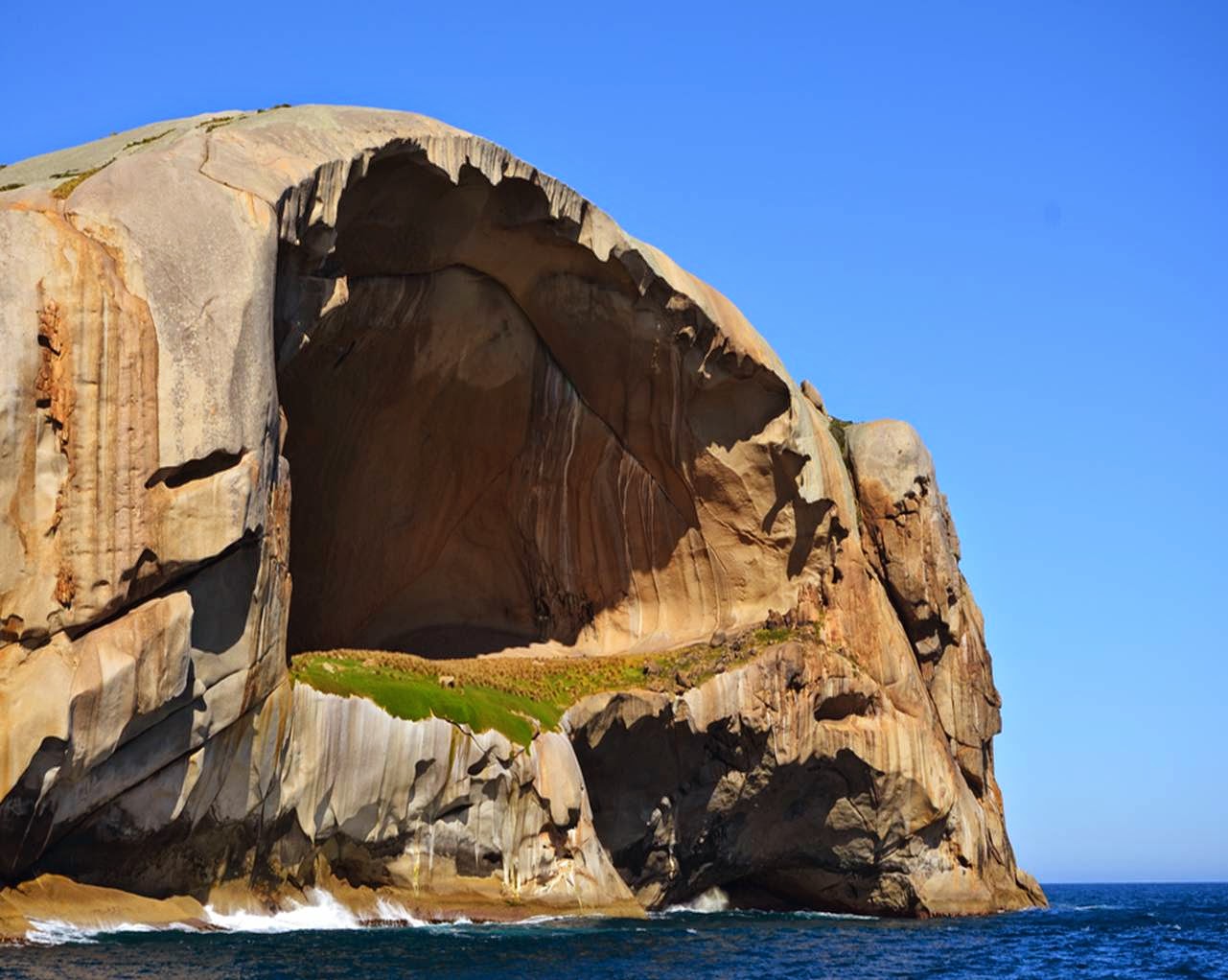 Cleft Island Skull Rock3