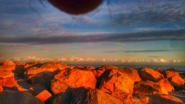 nutscapes-men-are-taking-pictures-of-their-balls-in-front-of-beautiful-landscapes-13