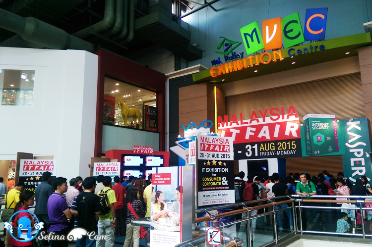 Malaysia-IT-Fair-2015-selinawing-21
